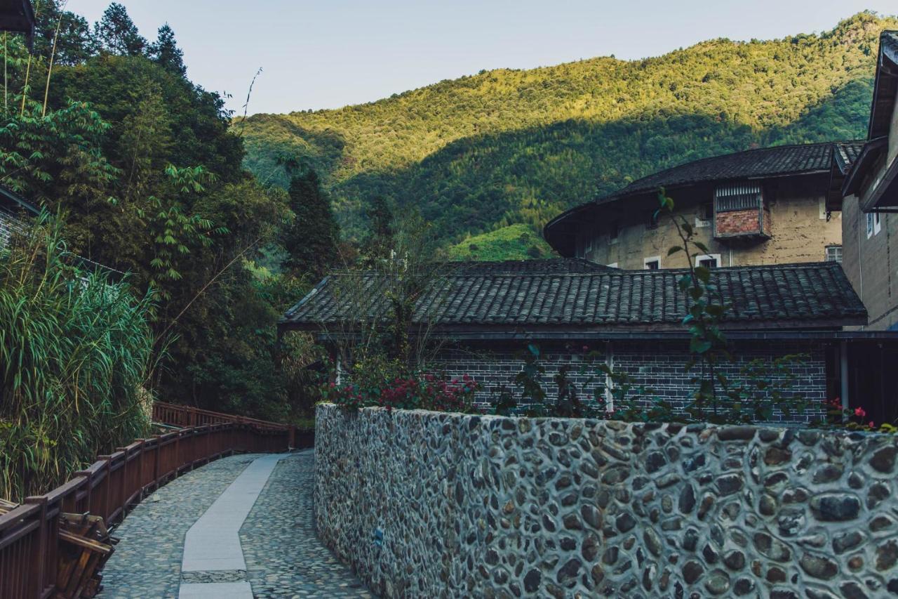 Tsingpu Tulou Retreat Hotel Zhangzhou Ngoại thất bức ảnh